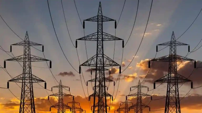 Büyük Şehirlerde Beklenmedik Elektrik Kesintileri